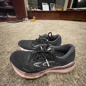 Brooks Women's Black and Pink Running Shoes